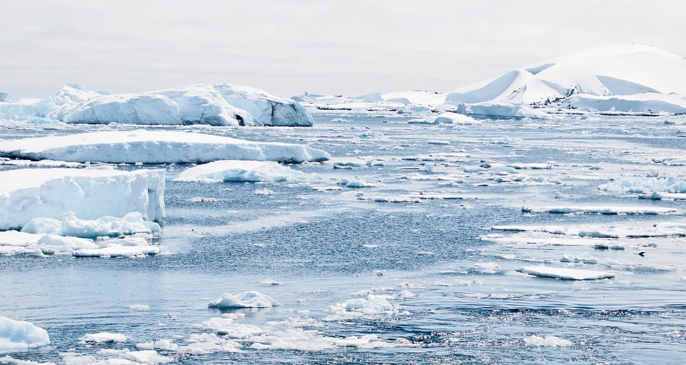 Image of Arctic ice caps