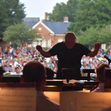 Music Director Jeffrey Silberschlag conducting a past River Concert