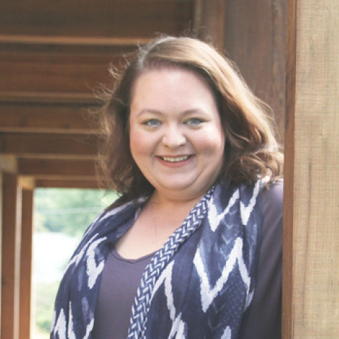 Headshot of Jeannette Modic