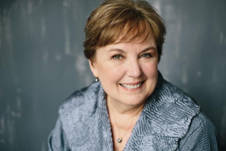 Eliza Garth image